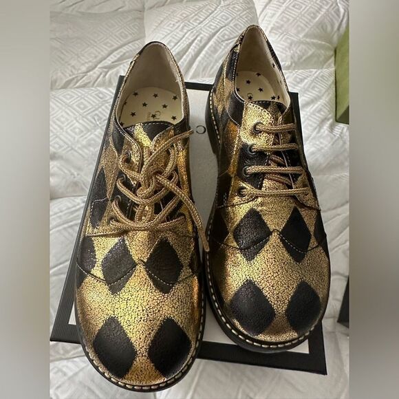 Brand new  with box Gucci shoes size 33 us size 2 - Picture 1 of 8